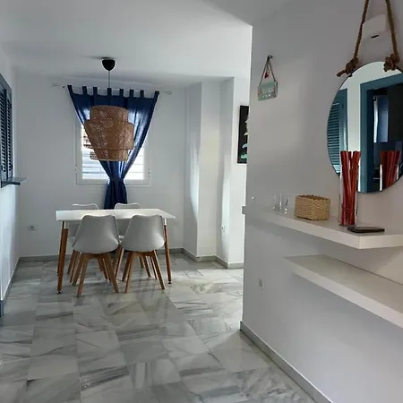 Fuentebravia House *
